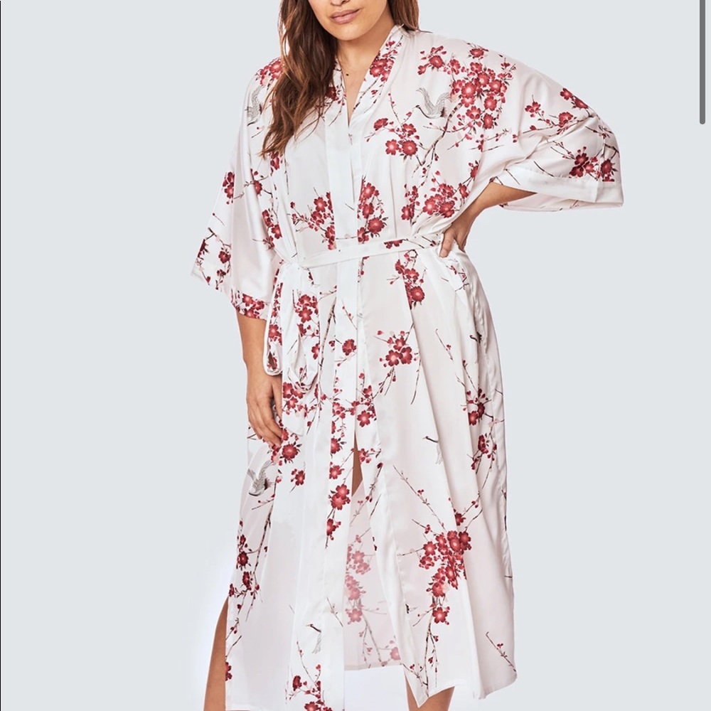 Kim+ono plus kimono cherry blossom/crane robe